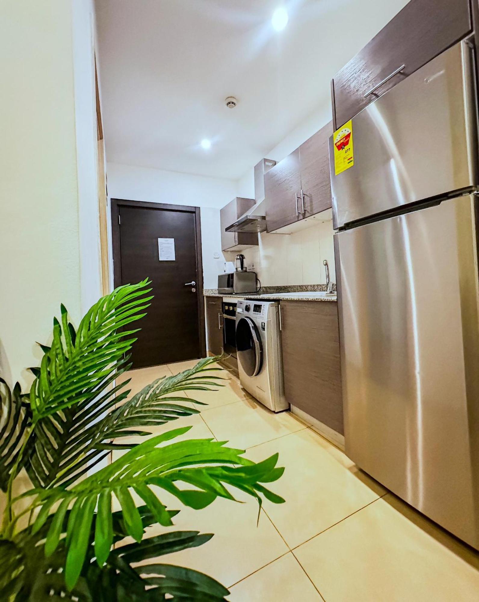 Gallery Apartments By Bestwest Hospitality Аккра Екстер'єр фото